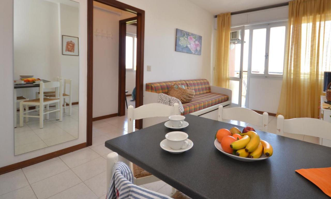 Residenza Alisei Apartment Lignano Sabbiadoro Bagian luar foto